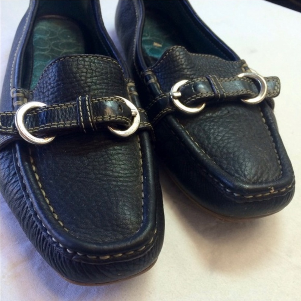 Pre-own Jillian Coach Loafers Blue still have so much to give. - Picture 2 of 2